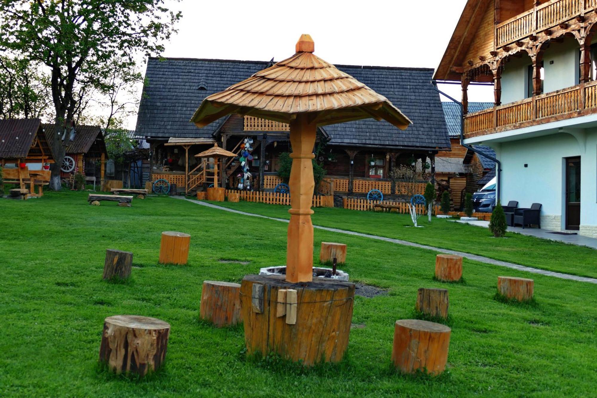 Pensiunea Maramu Breb Luaran gambar
